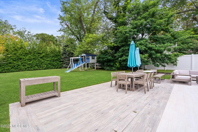 Building Photo - 250 Alpern Ave