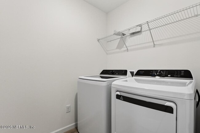 Building Photo - 3967 Mid Century St