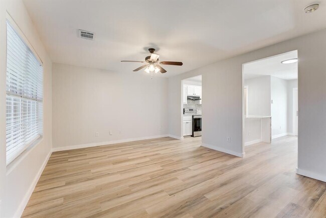 Building Photo - 12507 Rio Bravo St