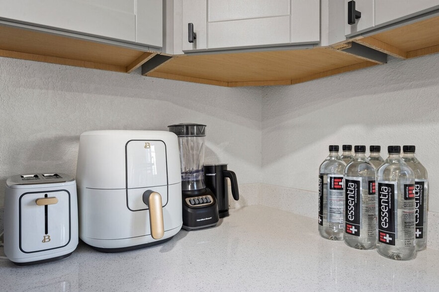 Building Photo - 4010 W Sherman St