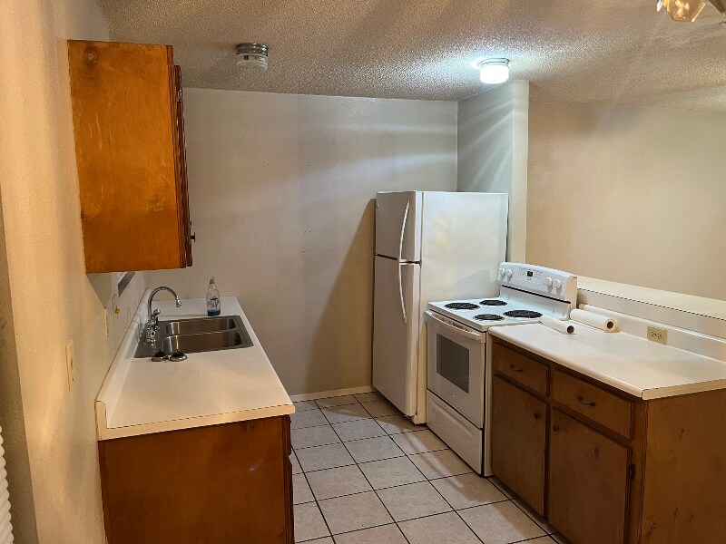 Building Photo - 1005 Commerce St