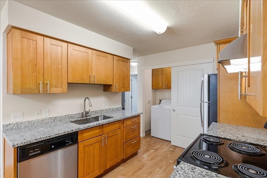 Building Photo - Cascade Woods Apartments