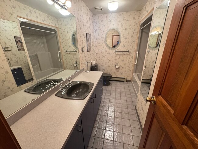 Building Photo - 651 Aldrich Rd