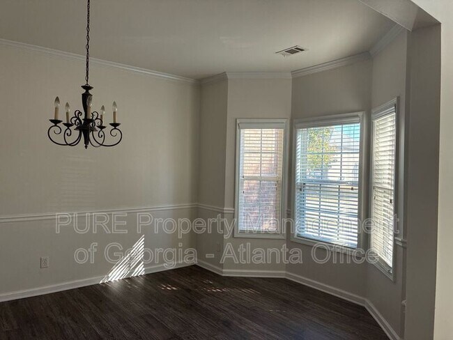 Building Photo - 1424 Saphire Dr