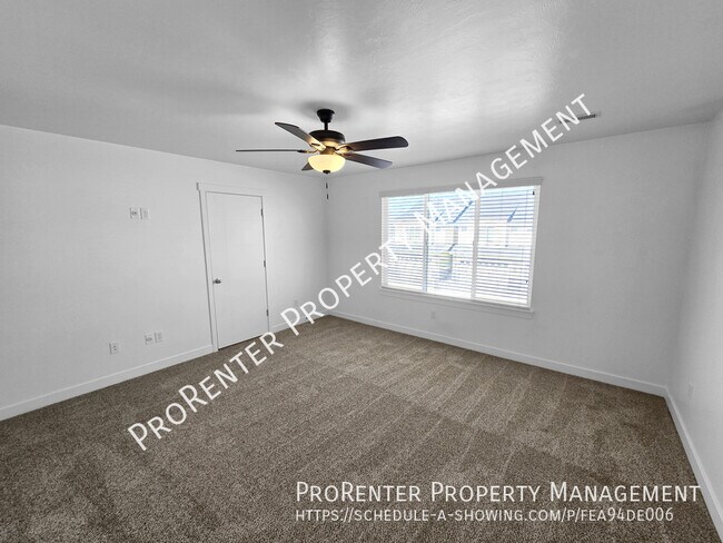 Building Photo - 15171 Gallant Dr