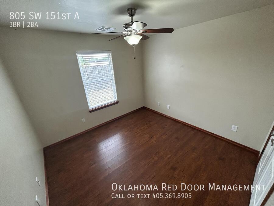 Building Photo - 805 SW 151st St