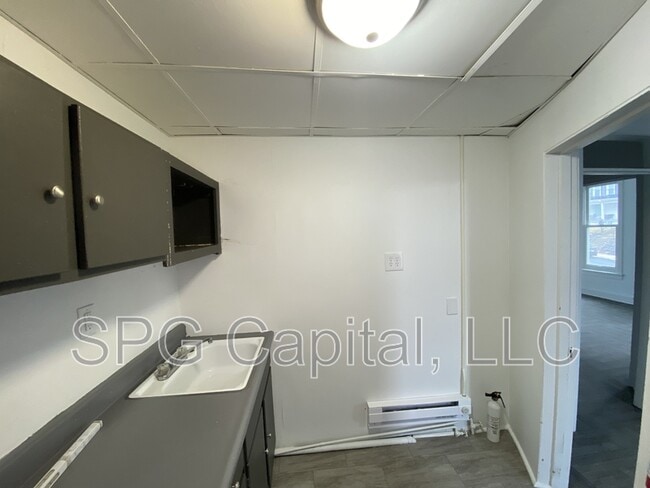 Building Photo - 29 W 3rd St