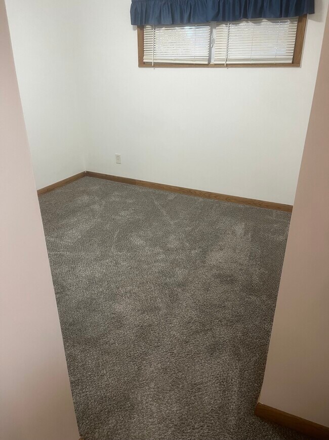 Building Photo - 2241 Fairmont Pky