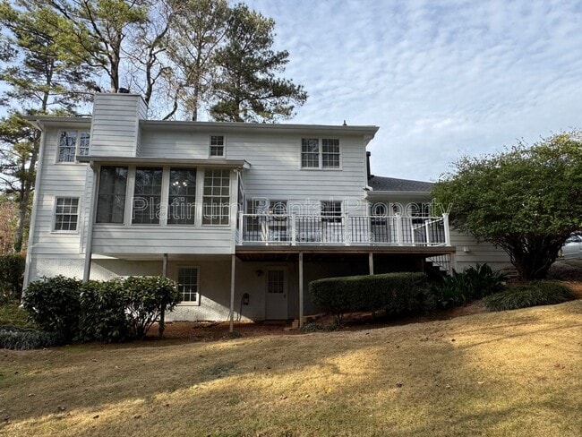 Building Photo - 4007 Shady Cir NW