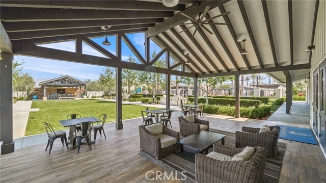 Building Photo - 16282 Meadowhouse Ave