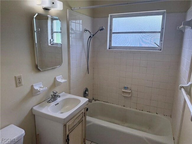 Building Photo - 406 Morgan Cir S