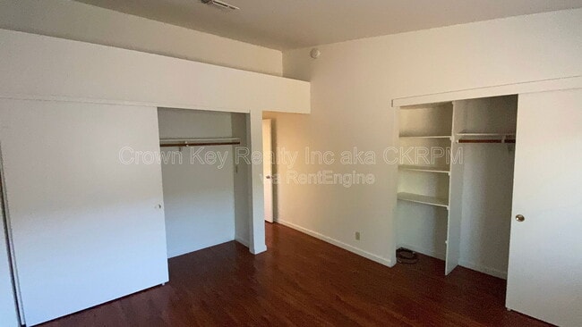 Building Photo - 435 Hawthorne Dr