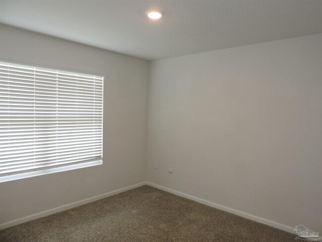 Building Photo - 5903 Laurel Oak Dr
