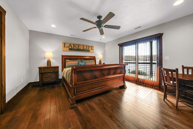 Building Photo - 201 Shady Ozark Ln