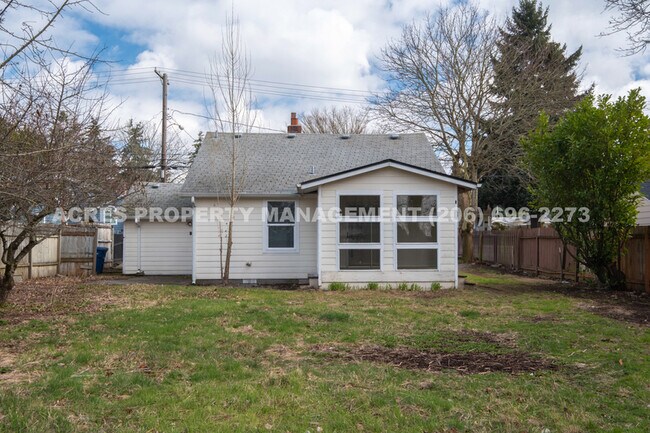 Building Photo - 17041 34th Ave S