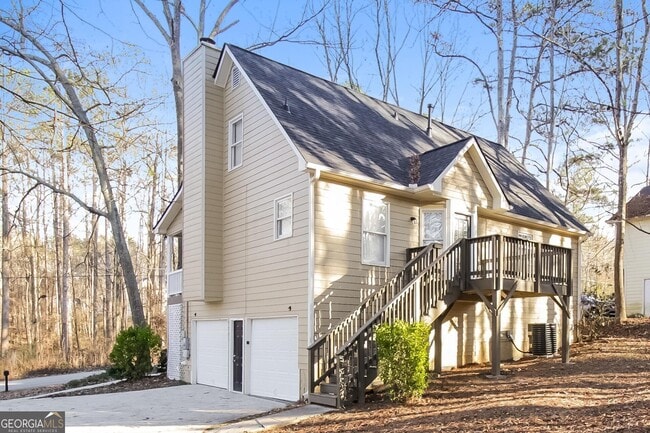 Building Photo - 413 Oak Landing Dr