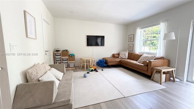 Building Photo - 5785 SW 54th Terrace