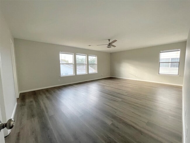 Building Photo - 15406 Bay Lodge Ln