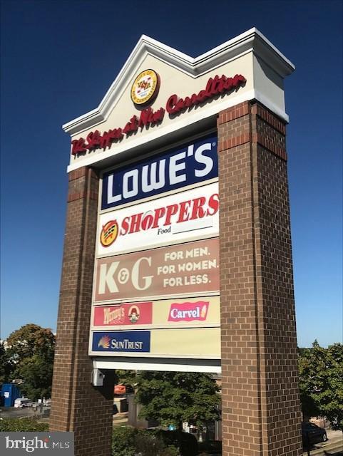 Building Photo - 5915 85th Ave