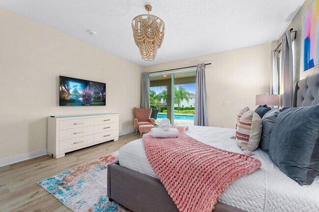 Building Photo - 421 Burma St