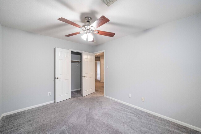 Building Photo - 12536 Canyon Glen Dr