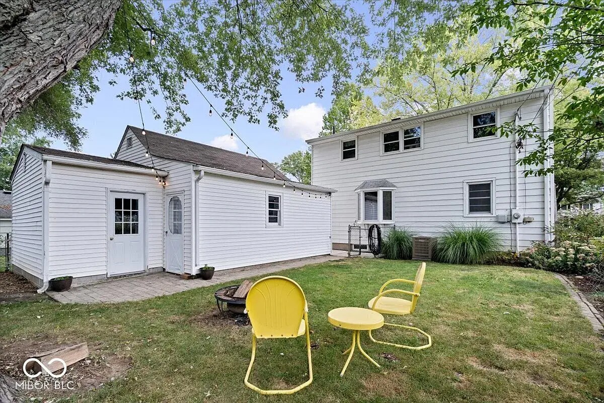 Building Photo - 636 S Broadway St