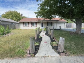 Building Photo - 1406 Oswego St