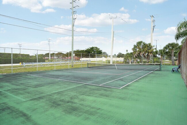 Building Photo - 13679 Date Palm Ct