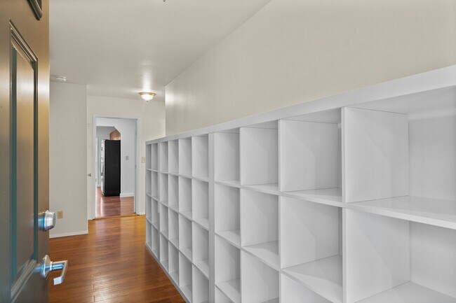 Building Photo - 4724 S Findlay St