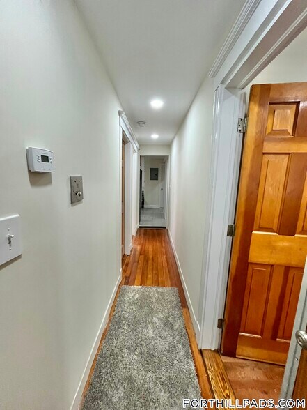 Building Photo - 49 Beech Glen St