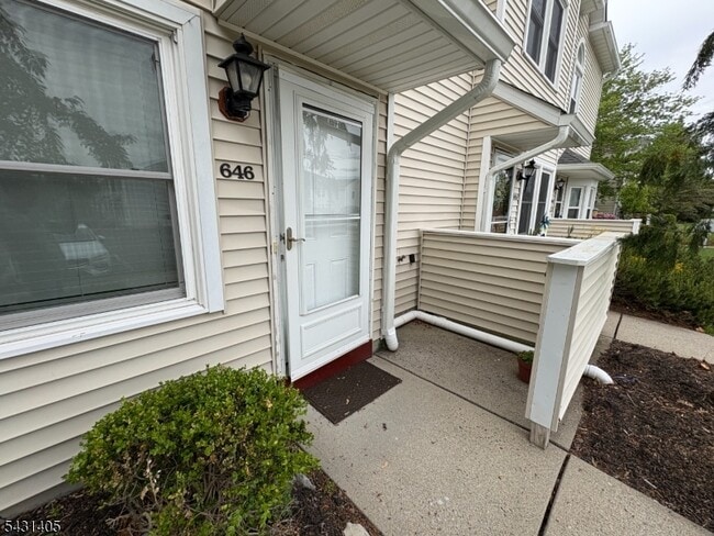 Building Photo - 646 Faulkner Dr