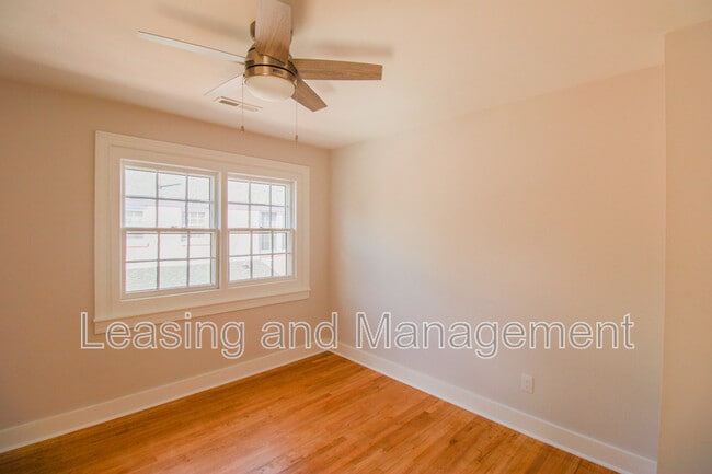 Building Photo - 25 Ashley Ave