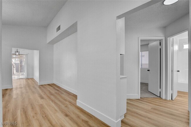 Building Photo - 8504 Manalang Rd