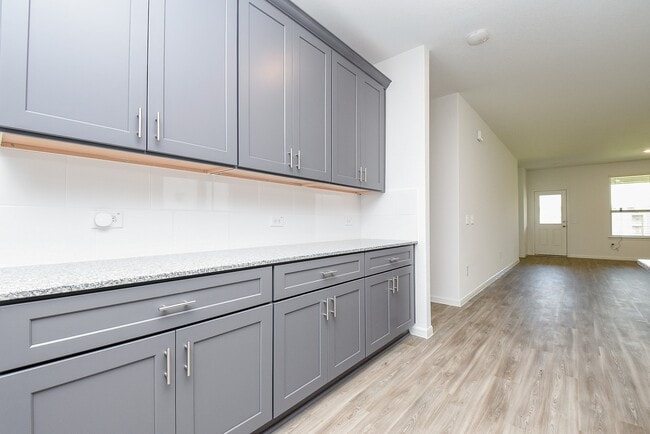 Building Photo - 1304 Ventura Crk Dr