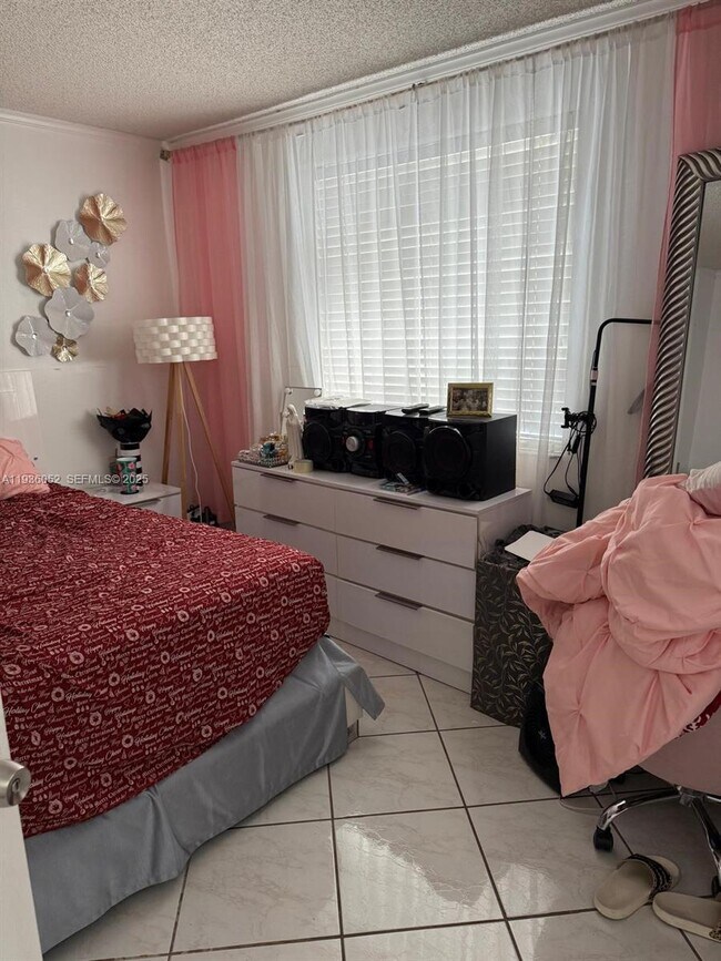 Building Photo - 8084 NW 10th St