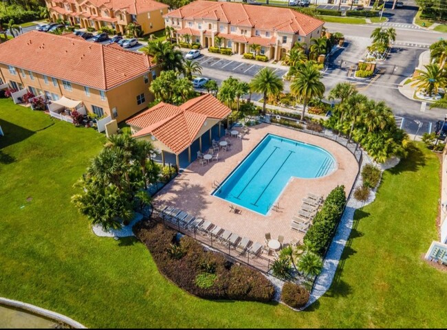 Building Photo - 5308 Paradise Cay Cir