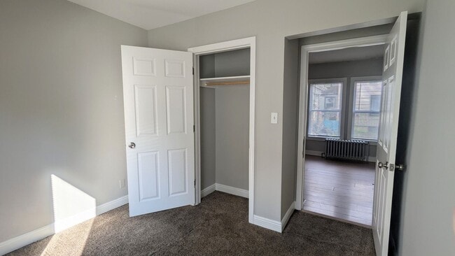 Building Photo - 2 Silver Pl