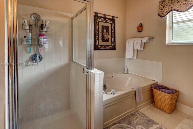 Building Photo - 4427 NW 41st Pl