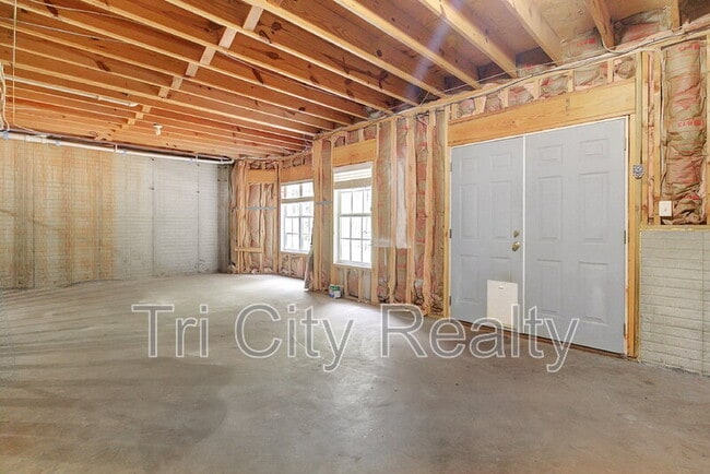 Building Photo - 75 Rock Mill Ct