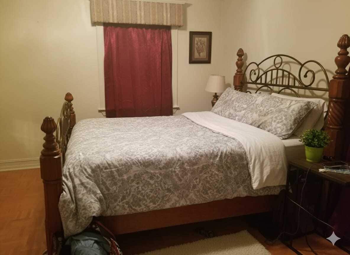 Building Photo - 913 Prestwood Dr