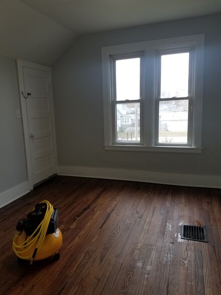 Bedroom - 1903 11th Ave