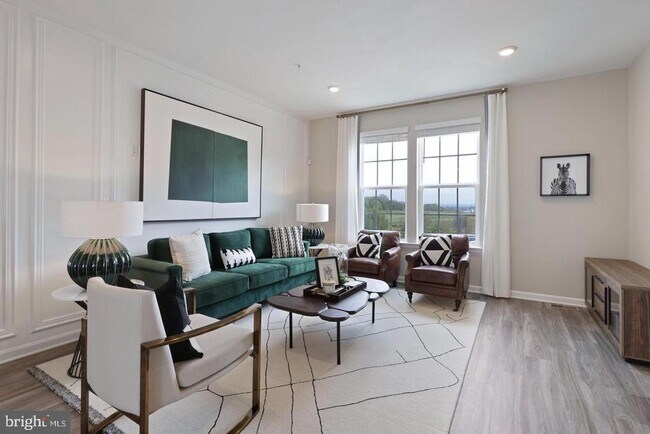 Building Photo - 1995 Fauna Dr