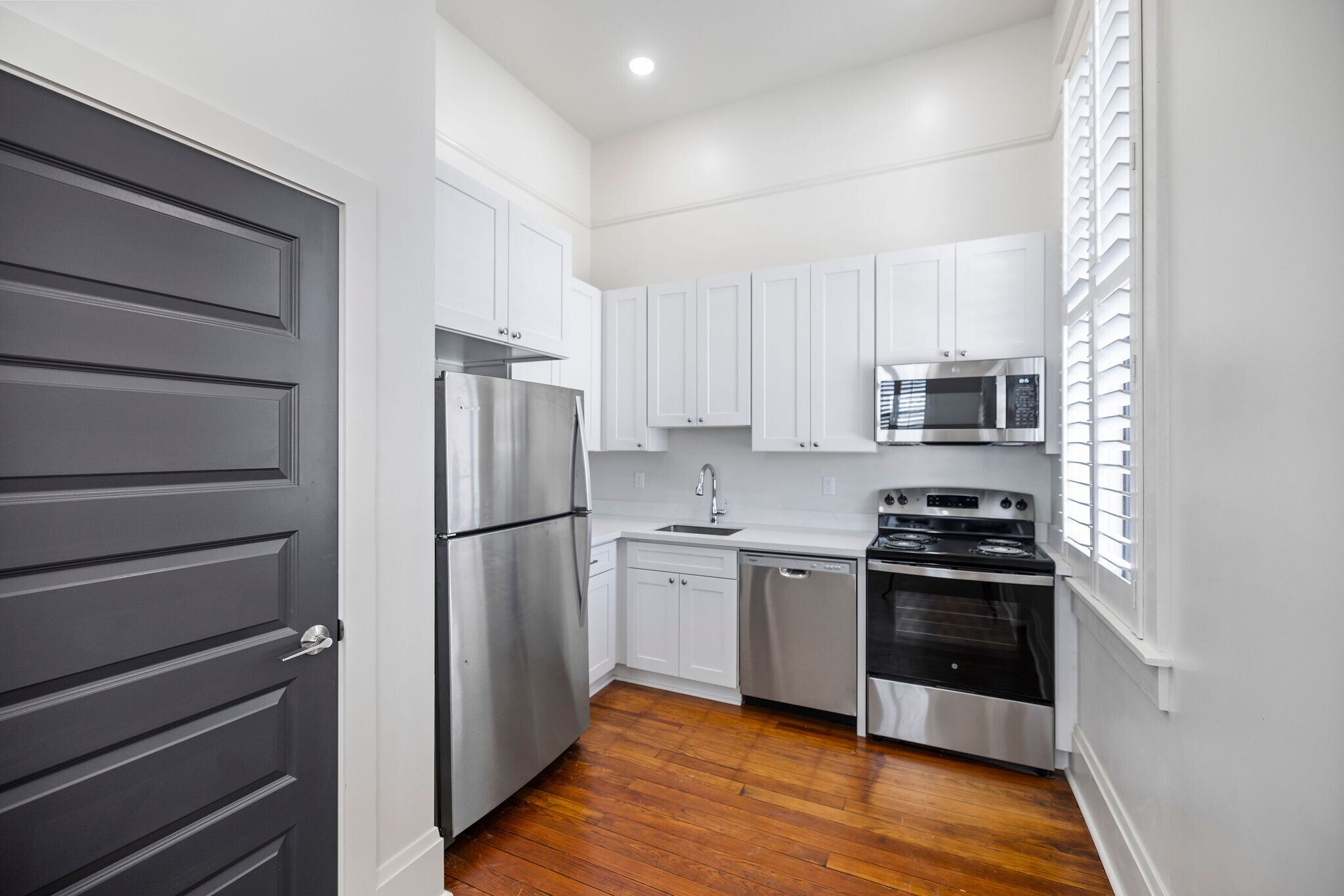 Building Photo - 223 E Thomas St