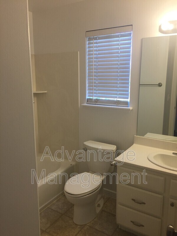 Building Photo - 1465 S Red Maple Ct