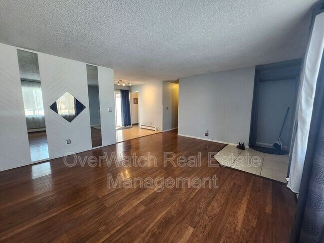 Building Photo - 8721 Ange St