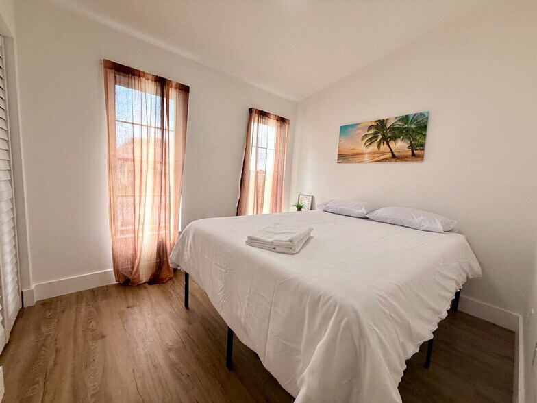 Building Photo - 20423 NW 29th Pl