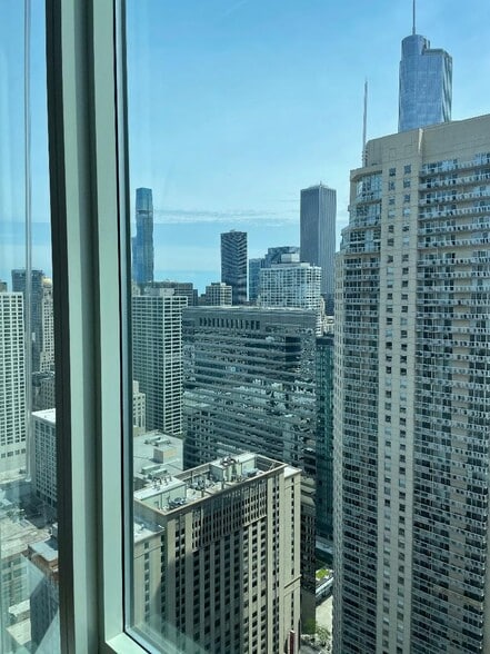 Building Photo - 33 W Ontario St