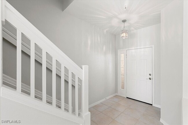 Building Photo - 839 Hampton Cir