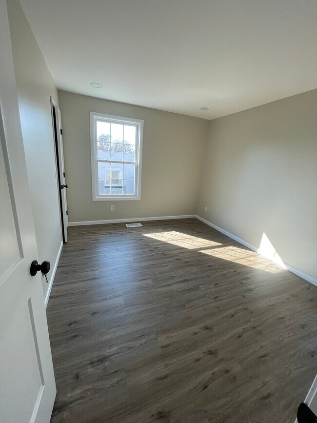Building Photo - 363 Delaware St