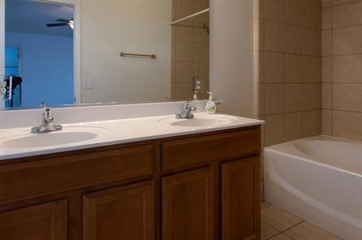 Building Photo - 3-Bed 2.5 Baths  in Northeast El Paso.